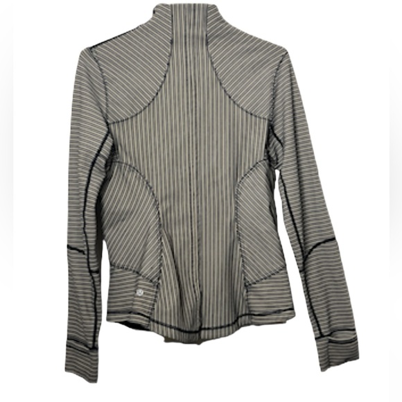 Rare Lululemon Forme Jacket Tan & Navy pinstripe w/Rose Gold hardware Sz 10 - Picture 2 of 12